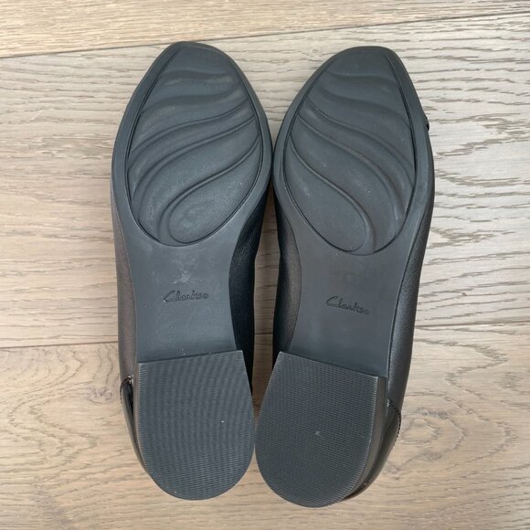Clarks Collection Ultimate Comfort Slip On 1" Heel Patent Toe Shoes Black Sz 8.5 - Picture 6 of 10